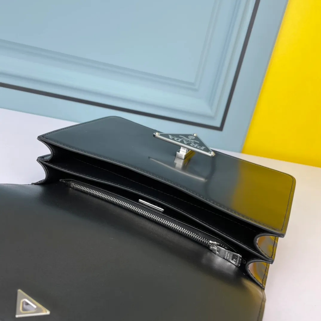 All categories Official website "Brand Women's Bags" Women's Bags 💙 PRADA 2022 official new Prada cowhide crossbody bag wholesale 58005600 High quality Size: 24-15-6CM