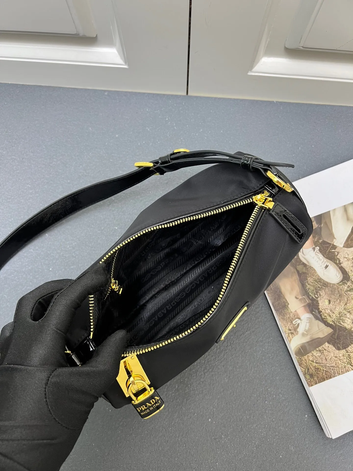 All Categories Official Website "Brand Women's Bags" Women's Bags 💙 PRADA 2025 New PRADA Underarm Bag