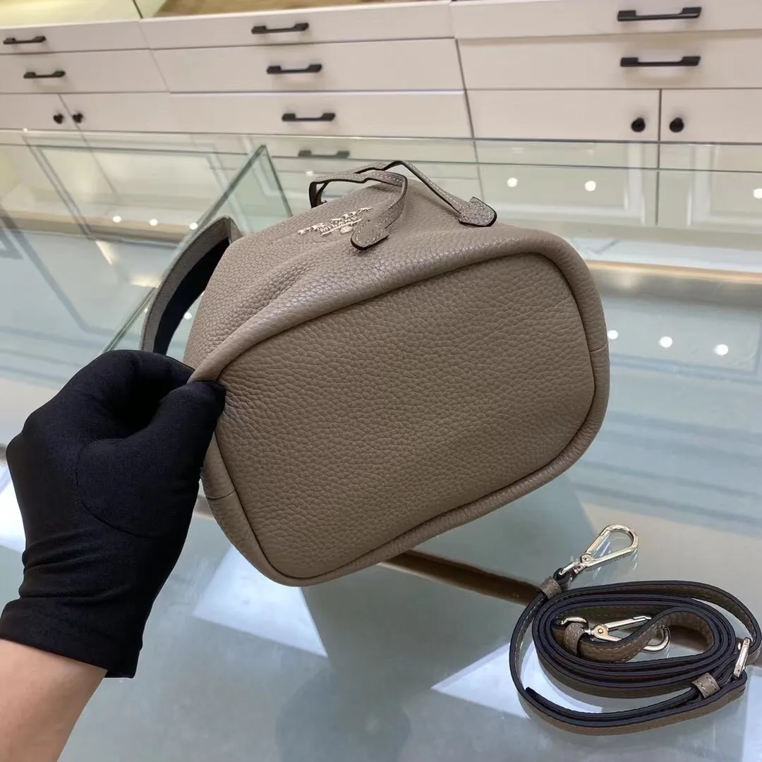 All categories Official website "Brand Women's Bags" Women's Bags 💙 PRADA 2022 Official New Prada Bucket Bag Wholesale Original Order Quality 58006000 Size: 20-25-14Cm
