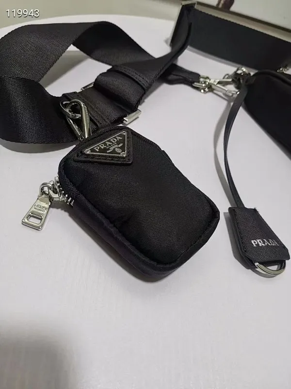 All categories Official website "Brand Women's Bags" Women's Bags 💙 PRADA 2022 official new Prada crossbody bag wholesale 58001300 Original order quality Size: 22-12-6 cm