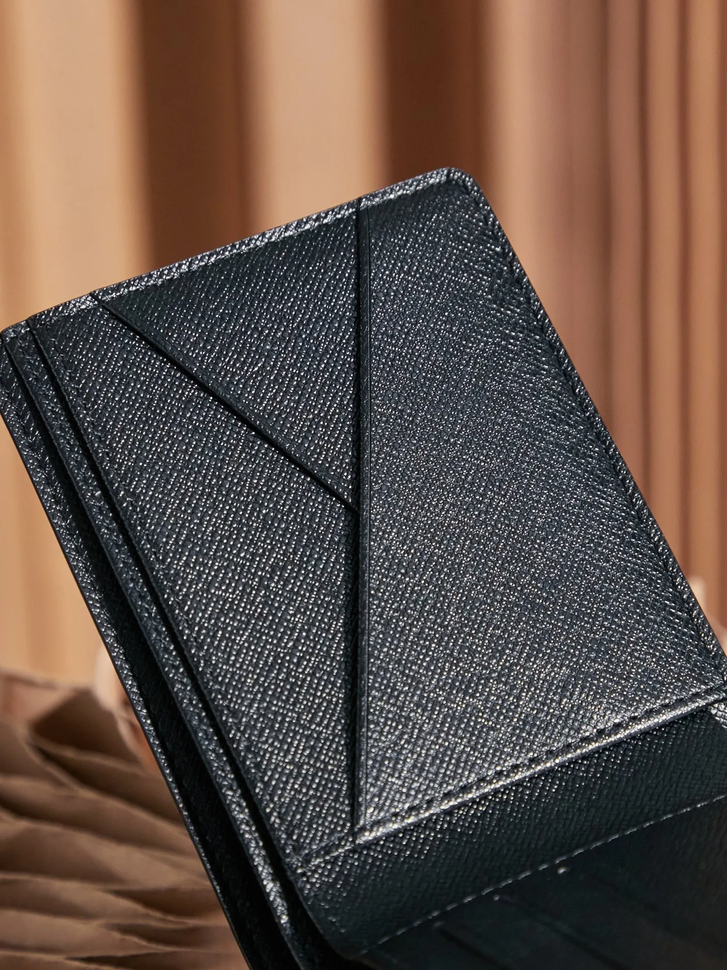 P¥200👉nfc dynamic chip version👈【Top inspection-free】Exclusively available for overseas products Model N62663 Black Check Short Wallet Original grained cow leather trim Original cow leather lining 3 credit card slots 2 compartments for banknotes and receipts 2 side slots for receipts 2 business card slots 60895 size 11.5 x9 x1.5 cm (length x height x width) with gift box