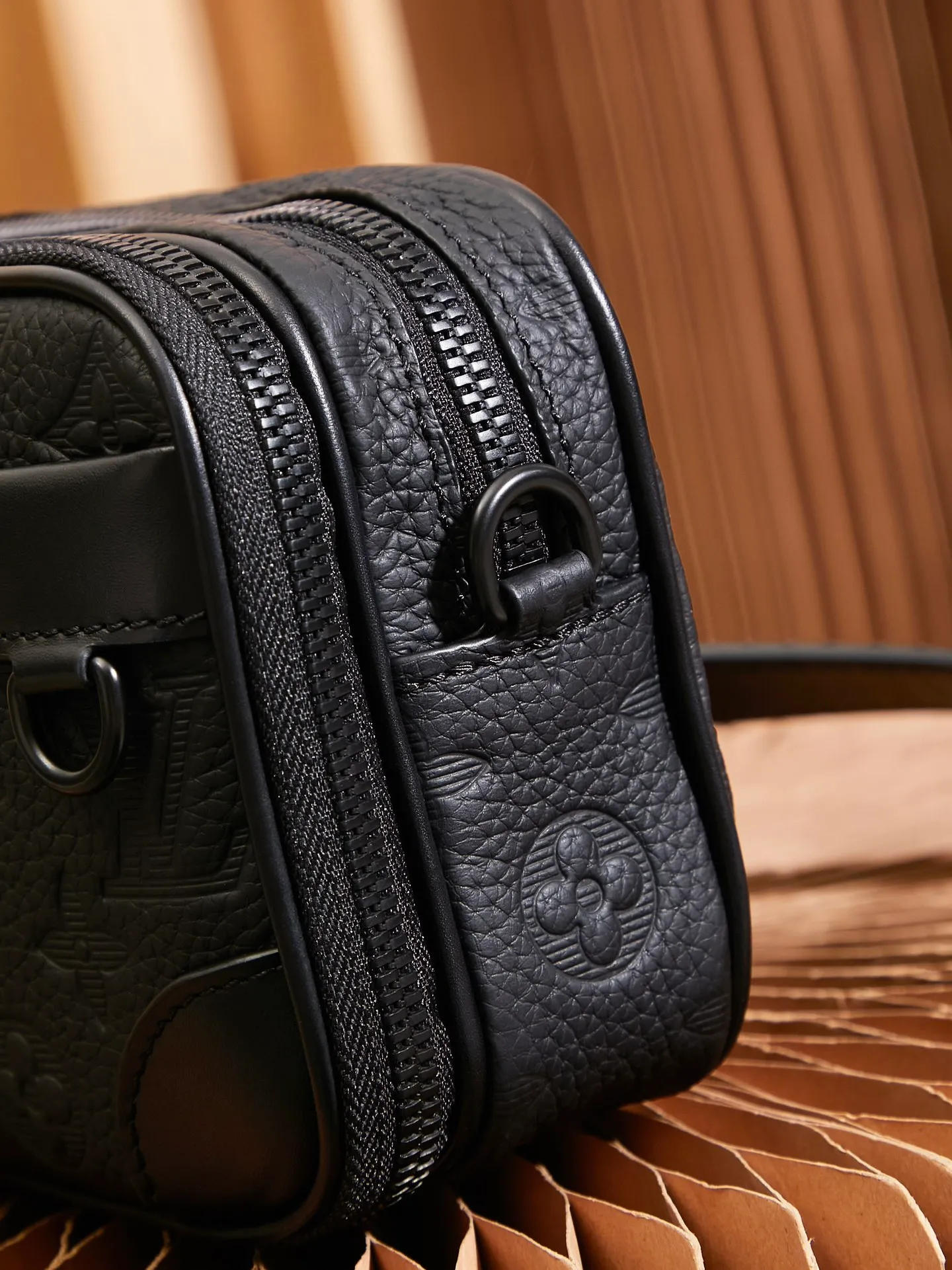 P¥760👉nfc163C01 dynamic chip version👈This Neo Alpha cross-body bag M82544 top quality inspection-free🇫🇷All steel hardware Size: 11*18.5*6.5cm [Essential details, every detail is impeccable]