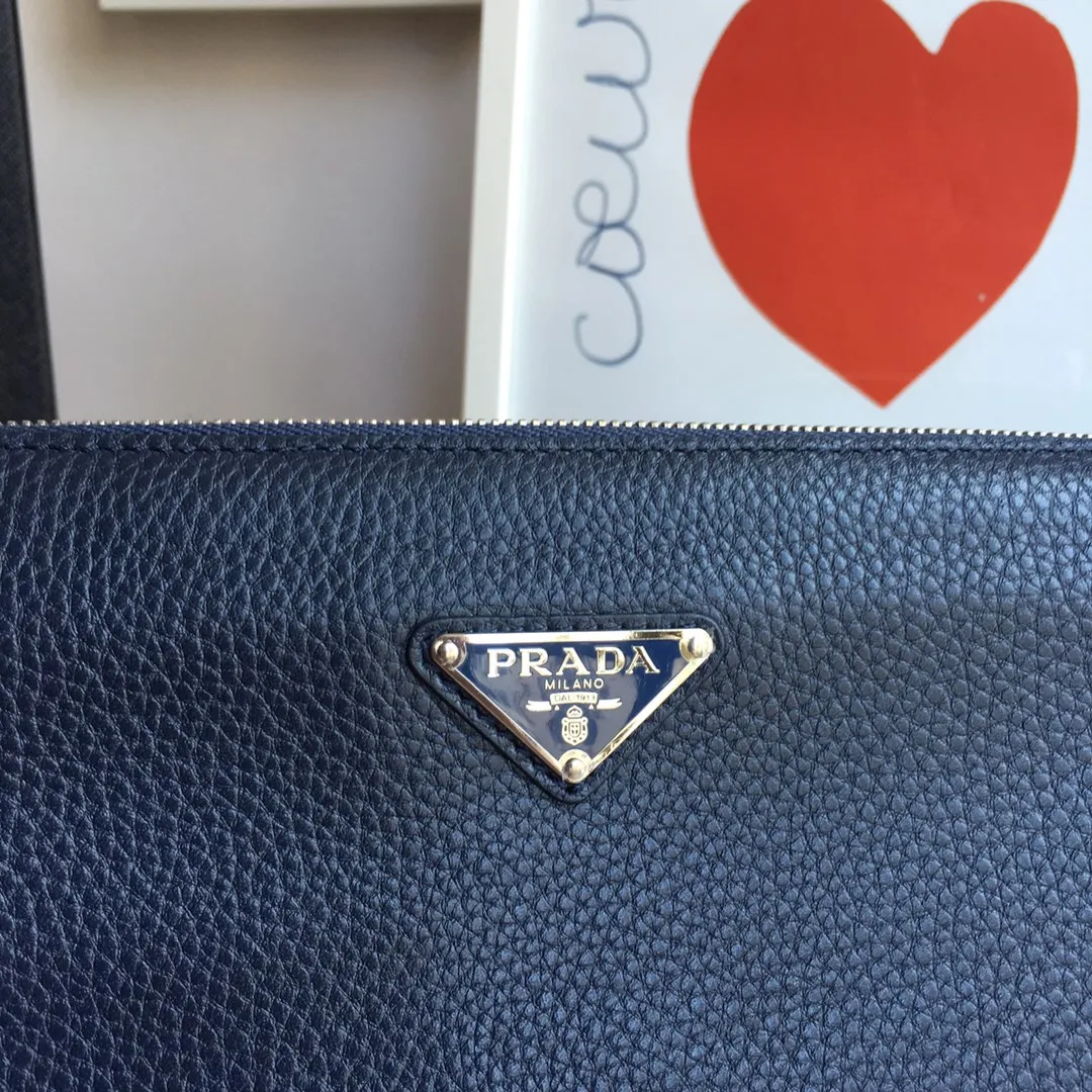 💰1060, the popular handbag has arrived again, 0050 blue, top quality. Made of imported deerskin pattern, inner and outer leather, 175 OEM code, length 29x height 18cm