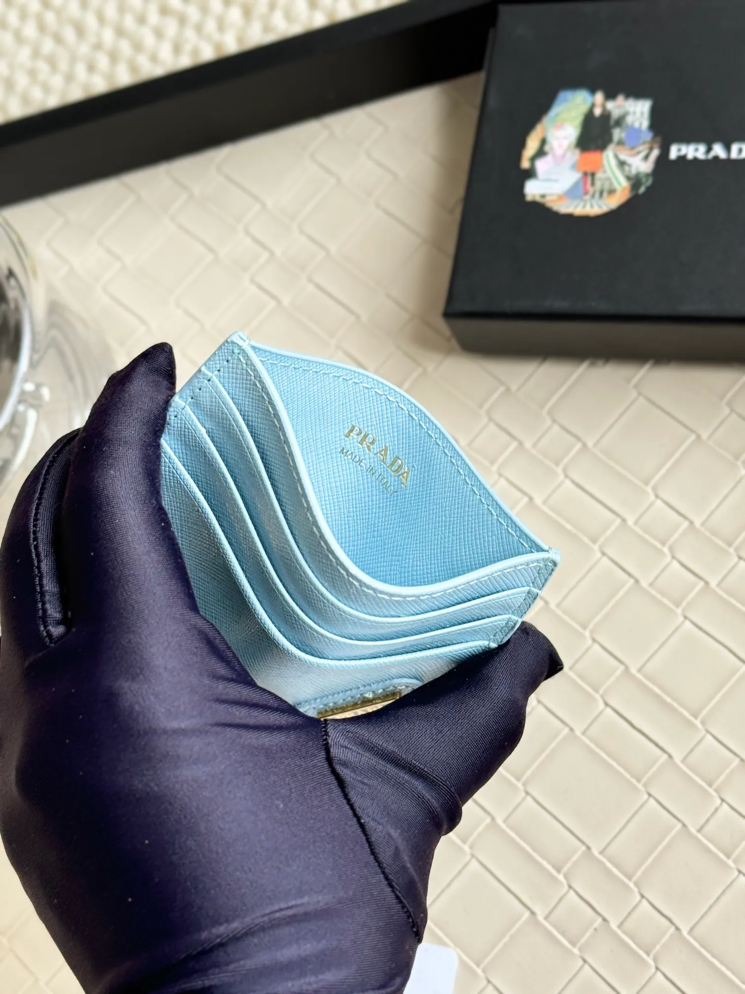 💰100prada popular card holder, unisex small card holder, black, model 1MC025, oblique triangle, made of cross-grain cowhide, 6 card slots ➕ one middle compartment, can hold multiple cards and zeros 💰, size 11.2×8.5cm, real shot, what you see is what you get