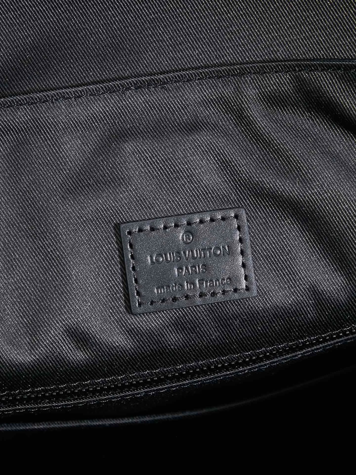 P¥1360👉nfc163C01 dynamic chip version👈This Christopher medium backpack M55699 top-level inspection-free🇫🇷All steel hardware Size: 38*44*12.5cm [Essential details, every detail is impeccable]