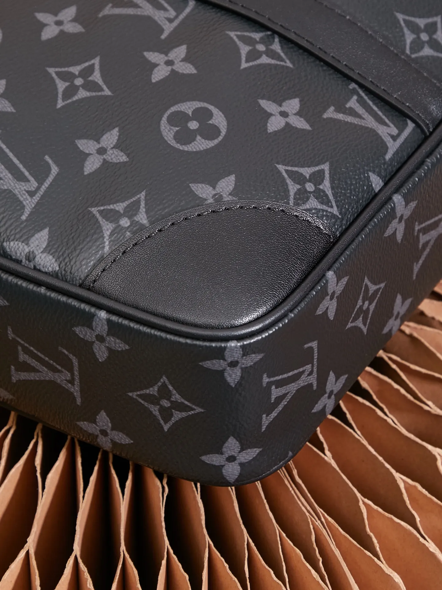 P¥840👉nfc dynamic chip version👈[Top inspection-free pure steel hardware] This Voyage briefcase M46457 inspection-free version 🔍Perfect details 🔍The essence of solid construction!