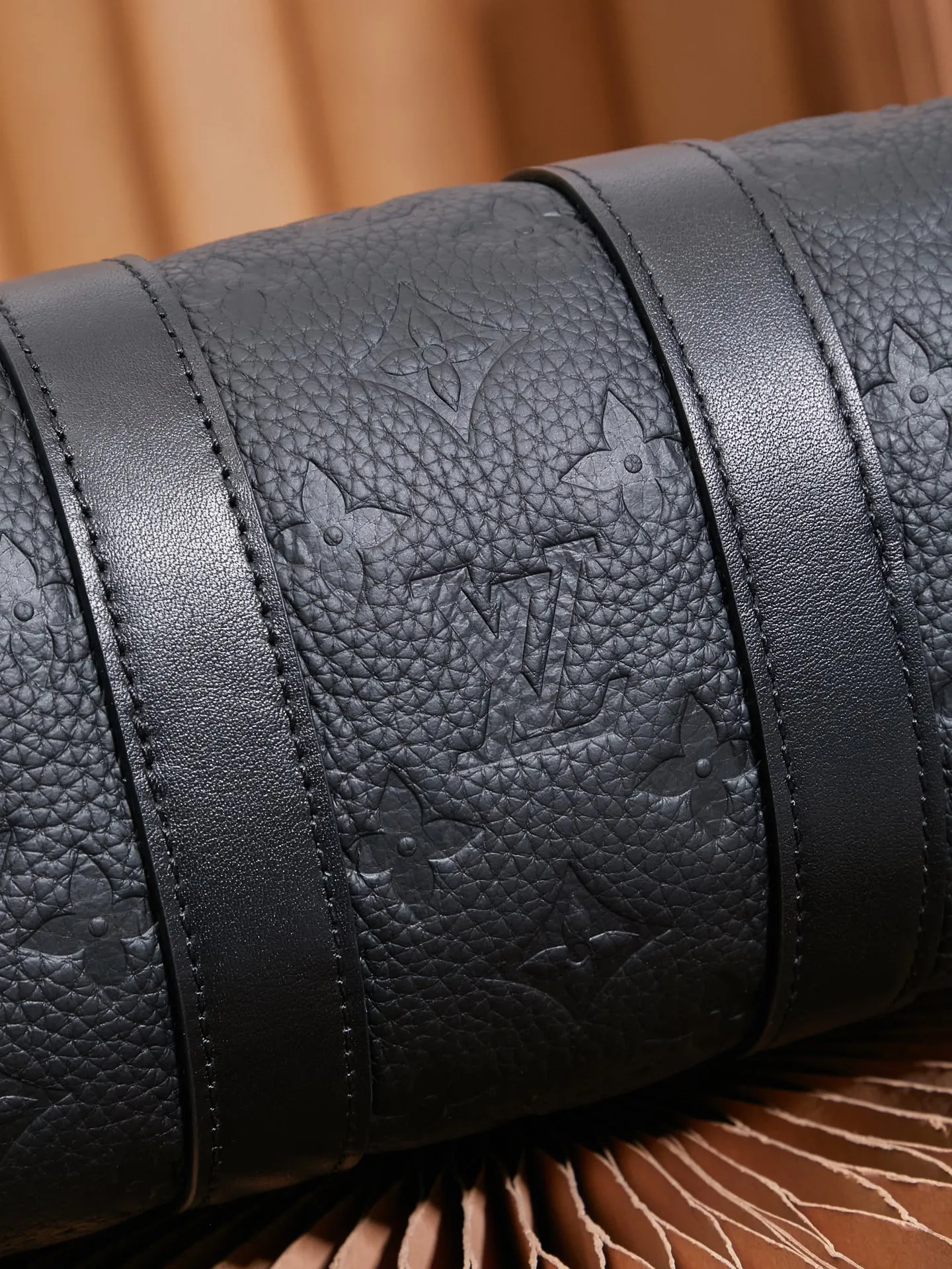 P¥960👉nfc163C01 dynamic chip version👈【Top inspection-free all-steel hardware】keepall 25 Black Warrior series Model: m20900 👁️‍🗨️Treasure item 👁️‍🗨️Confidence comes from quality