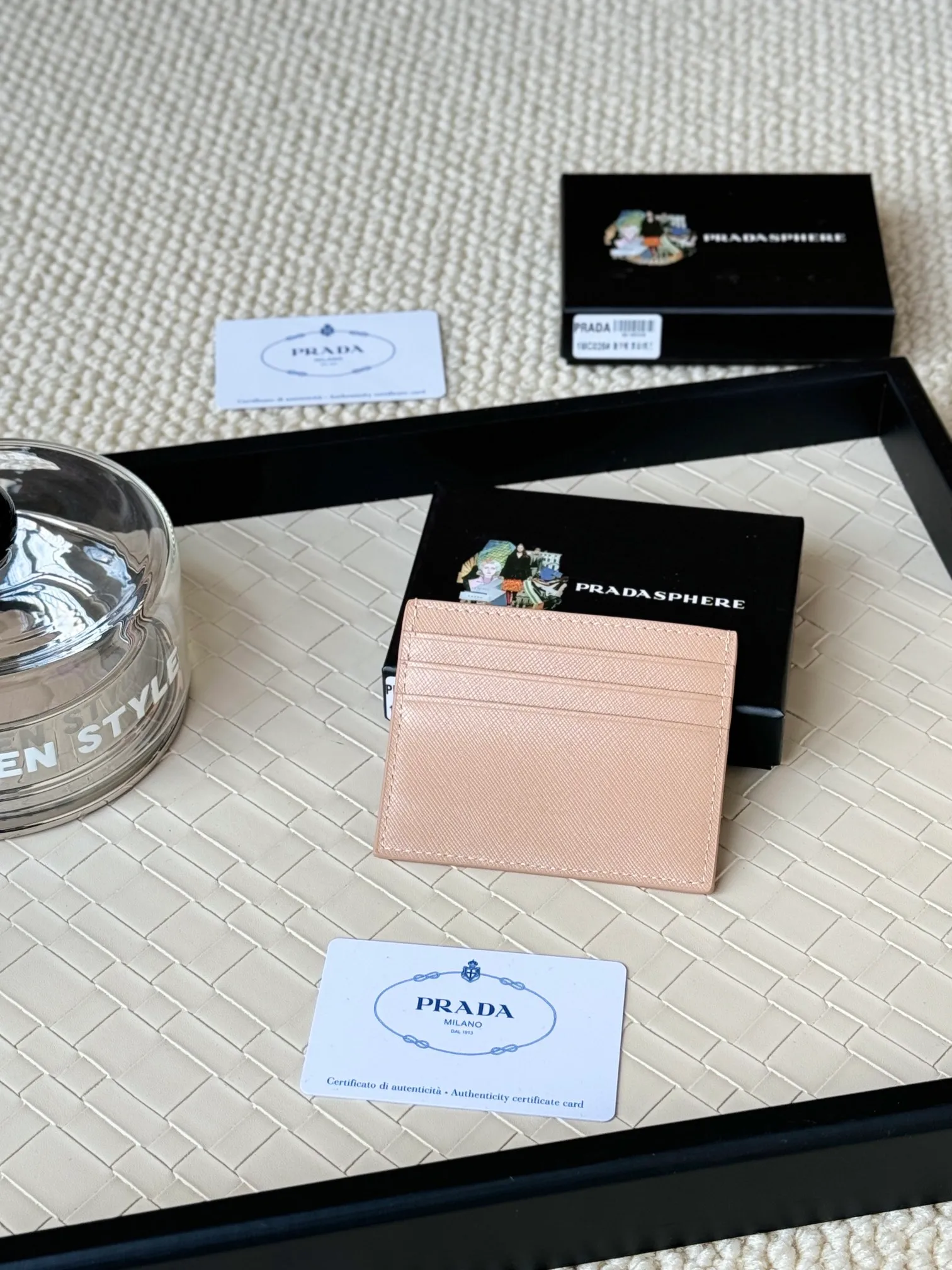 💰100prada popular card holder, small card holder for men and women, black, model 1MC025, loose lettering Triangle Wheat series, nine colors, made of cross-grain cowhide, 6 card slots ➕ One middle sandwich, can place multiple cards and zeros 💰, size 11.2×8.5cm, taken in kind, what you see is what you get