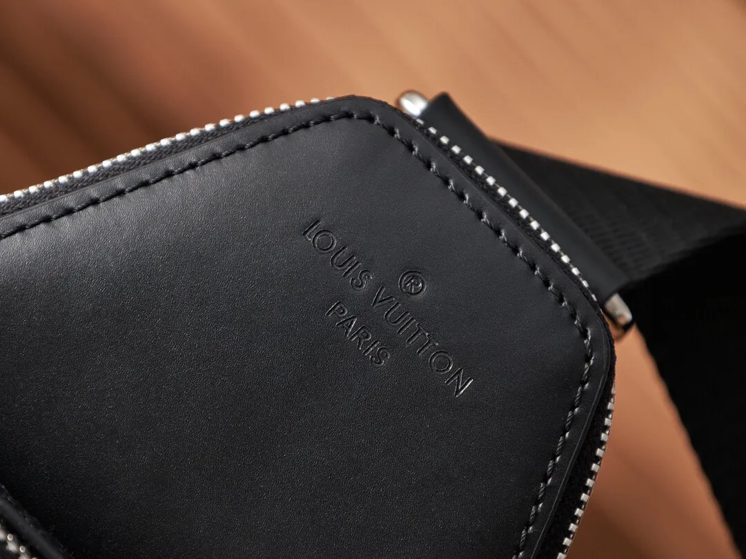P¥900👉nfc dynamic chip version👈This Avenue chest bag N45303 French original leather🇫🇷Pure steel hardware Size: 20*31*7cm [Essential details, every detail is impeccable].