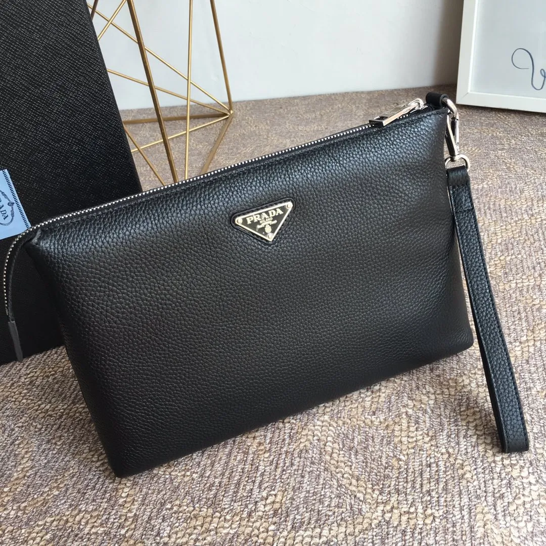 💰1060, the popular handbag has arrived again, 0050 black, top quality. Made of imported deerskin pattern, inner and outer leather, 175 OEM code, length 29x height 18cm