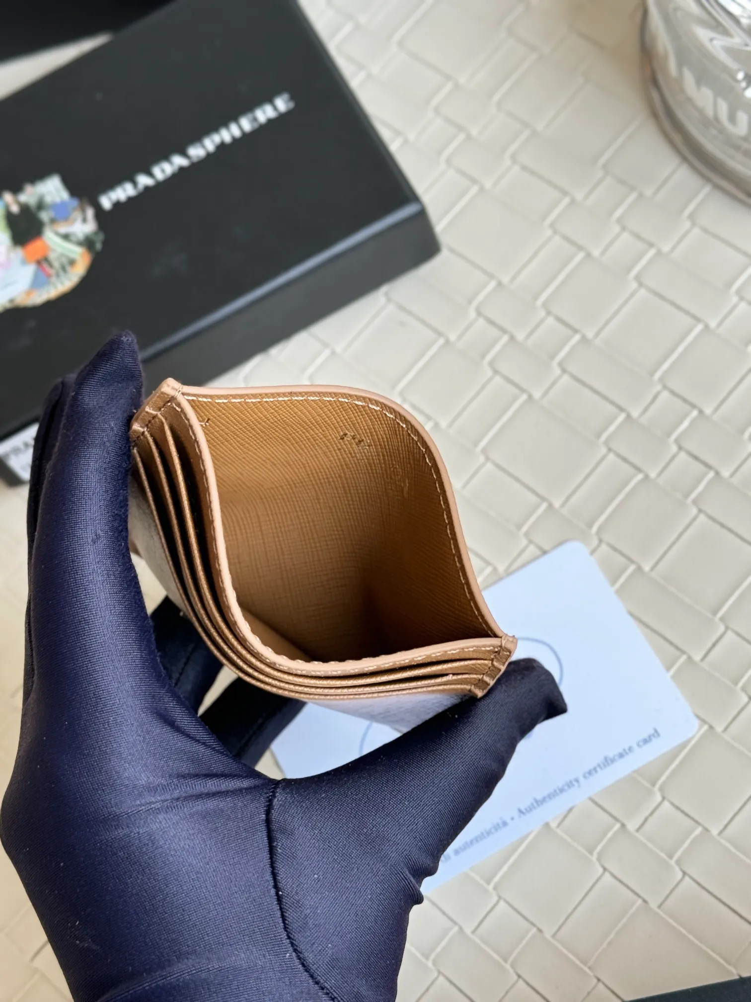 💰100prada popular card holder, small card holder for men and women, black, model 1MC025, loose lettering Triangle Wheat series, nine colors, made of cross-grain cowhide, 6 card slots ➕ One middle sandwich, can place multiple cards and zeros 💰, size 11.2×8.5cm, taken in kind, what you see is what you get