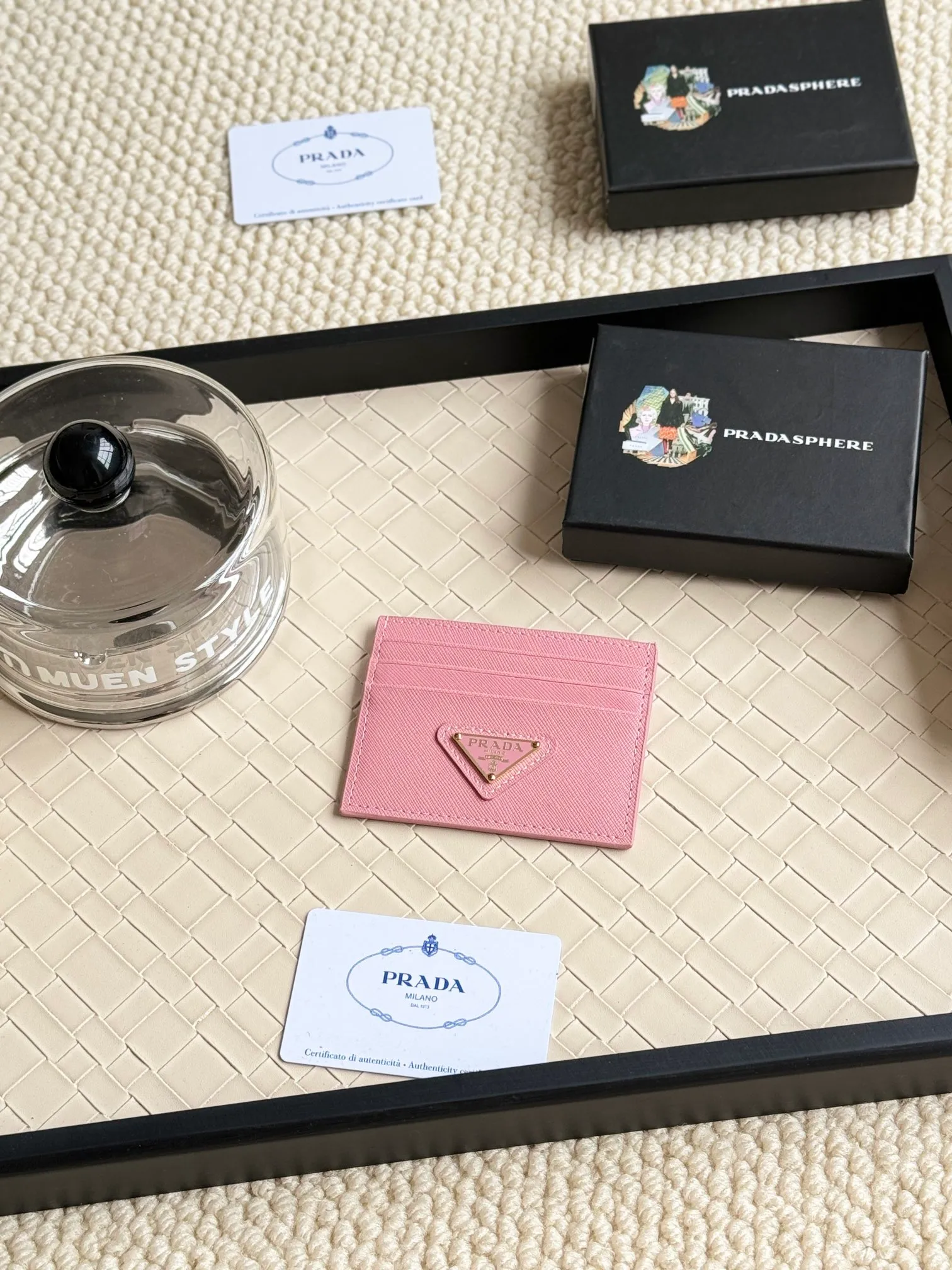 💰100prada popular card holder, unisex small card holder, black, model 1MC025 Triangle Wheat series, nine colors, made of cross-grain cowhide, 6 card slots ➕ a middle mezzanine, which can hold multiple cards and zeros 💰, size 11.2×8.5cm, taken in kind, what you see is what you get