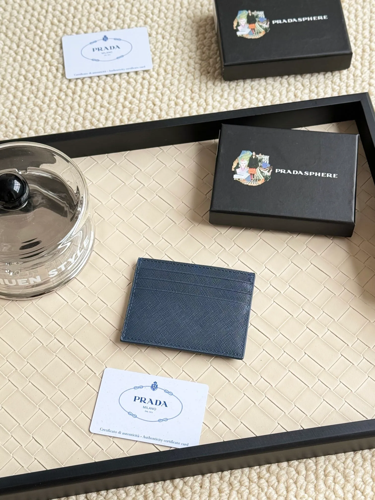 💰100prada popular card holder, unisex small card holder, black, model 1MC025 Triangle Wheat series, nine colors, made of cross-grain cowhide, 6 card slots ➕ a middle mezzanine, which can hold multiple cards and zeros 💰, size 11.2×8.5cm, taken in kind, what you see is what you get