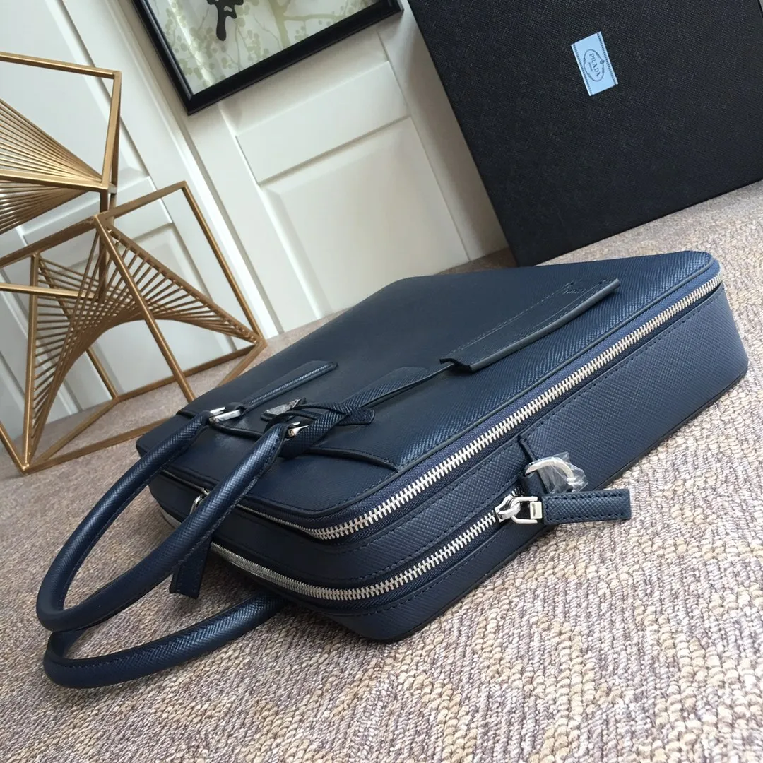 💰2140, P Jiajia's latest men's bag 0366B, blue, 👻👻👻, synchronized with counters, top quality, made of top imported cross-grain cowhide, full leather inside and outside, 175 OEM code, length 36.5X height 28cm, fully upgraded,