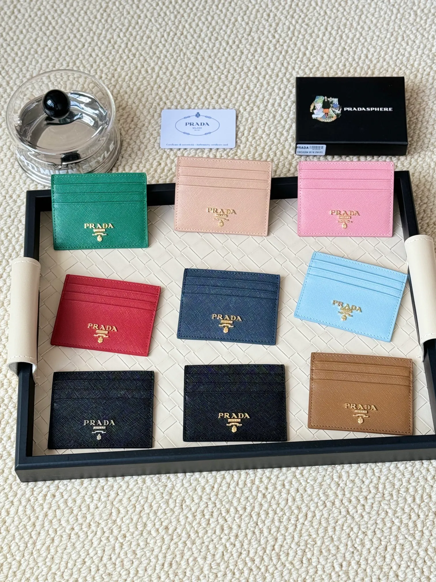 prada 1MC025 loose word triangular wheat combination picture