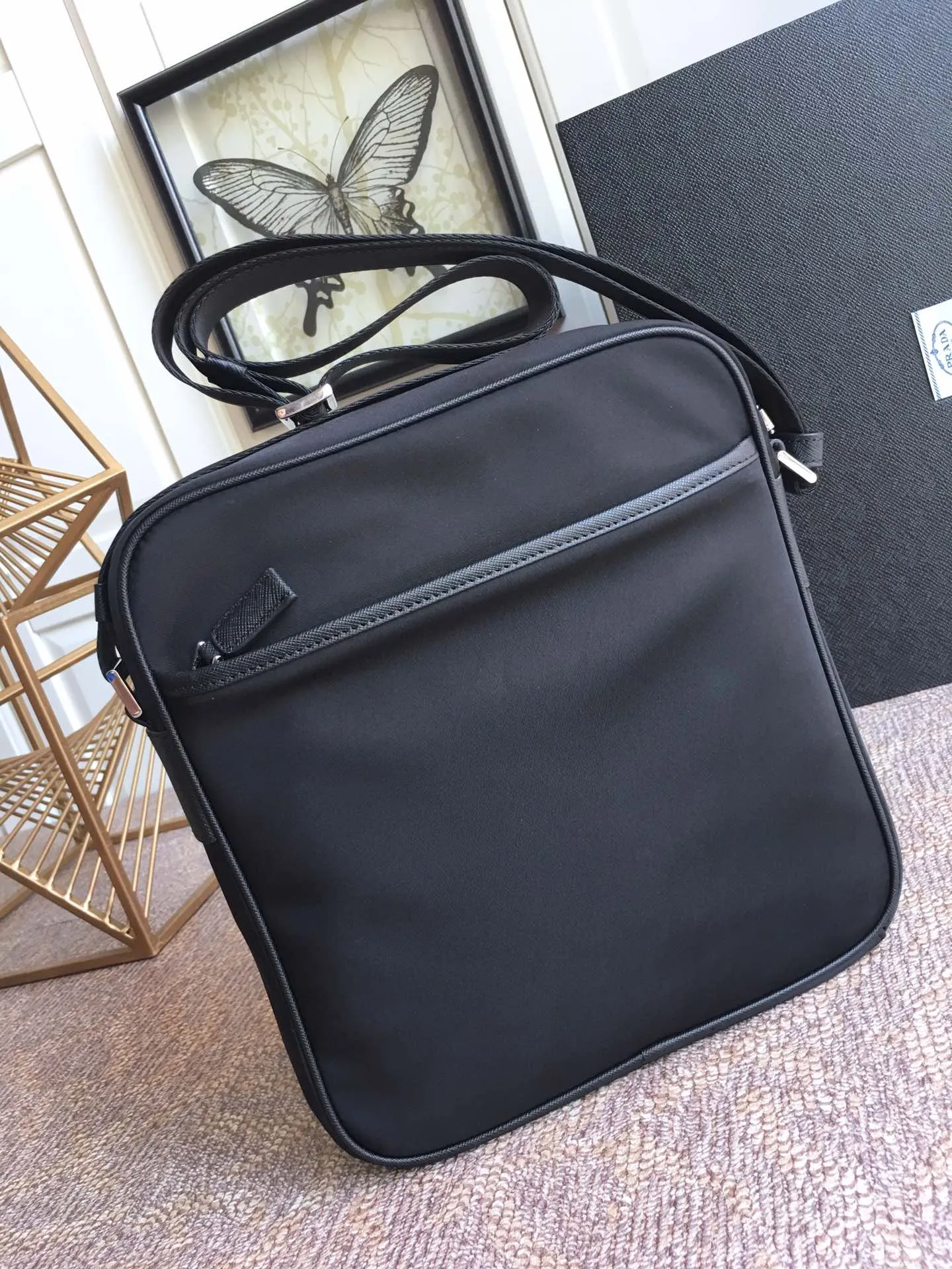 💰900, P's new men's bag, 2VQ002 black, original item, nylon and Saffiano leather trim, adjustable nylon shoulder strap, polished steel accessories and black titanium zipper, many compartments, a zipper compartment and two front and rear zipper outer pockets, a must-have for men, length 24x height 27cmx width 7cm, 💪💪💪