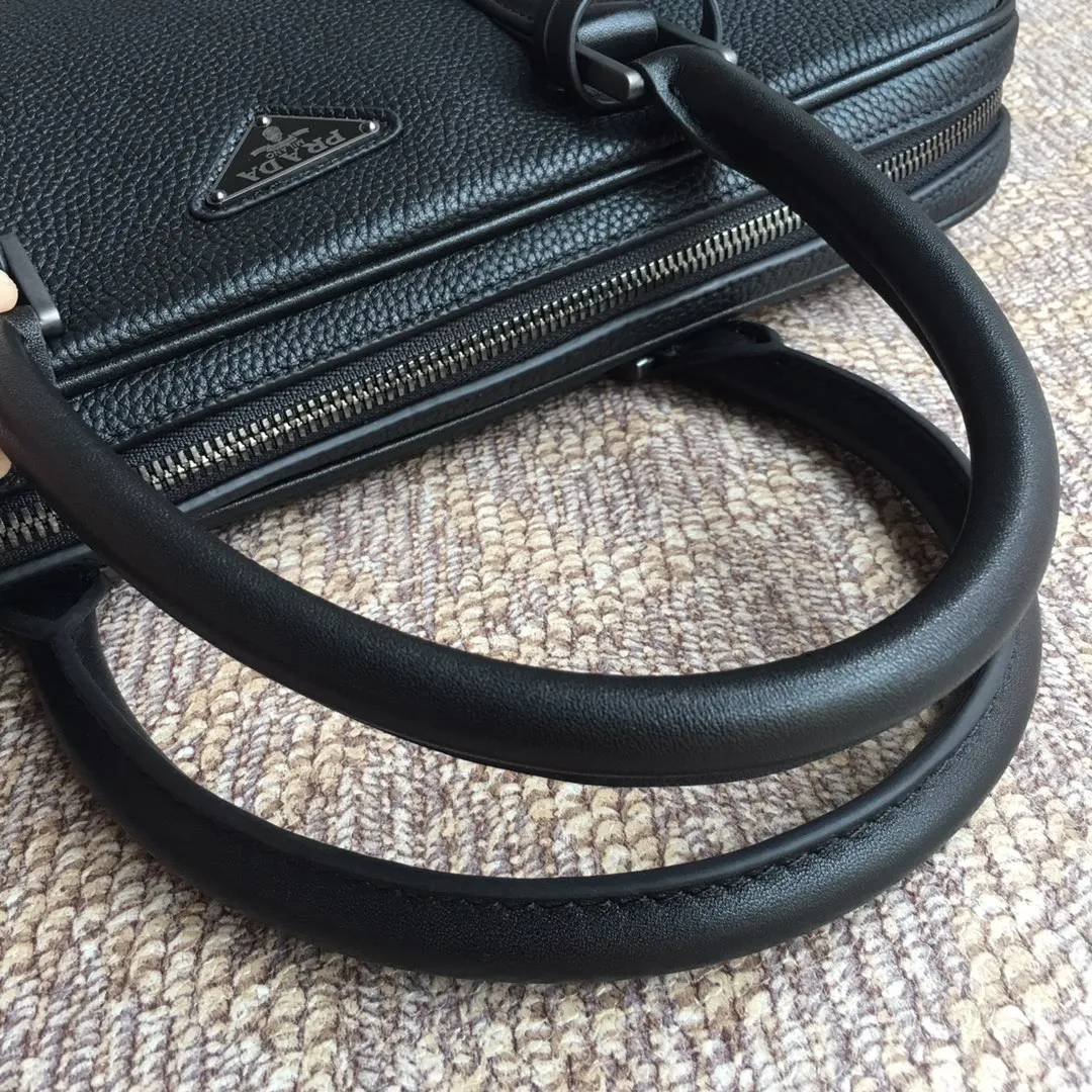 💰1960, Pjiajia's latest model 2VE368 grained cowhide, made of imported deerskin grained calfskin, top gun color hardware🎉🎉🎉, 175 OEM code, light and fashionable, length 36x height 28cm bottom.