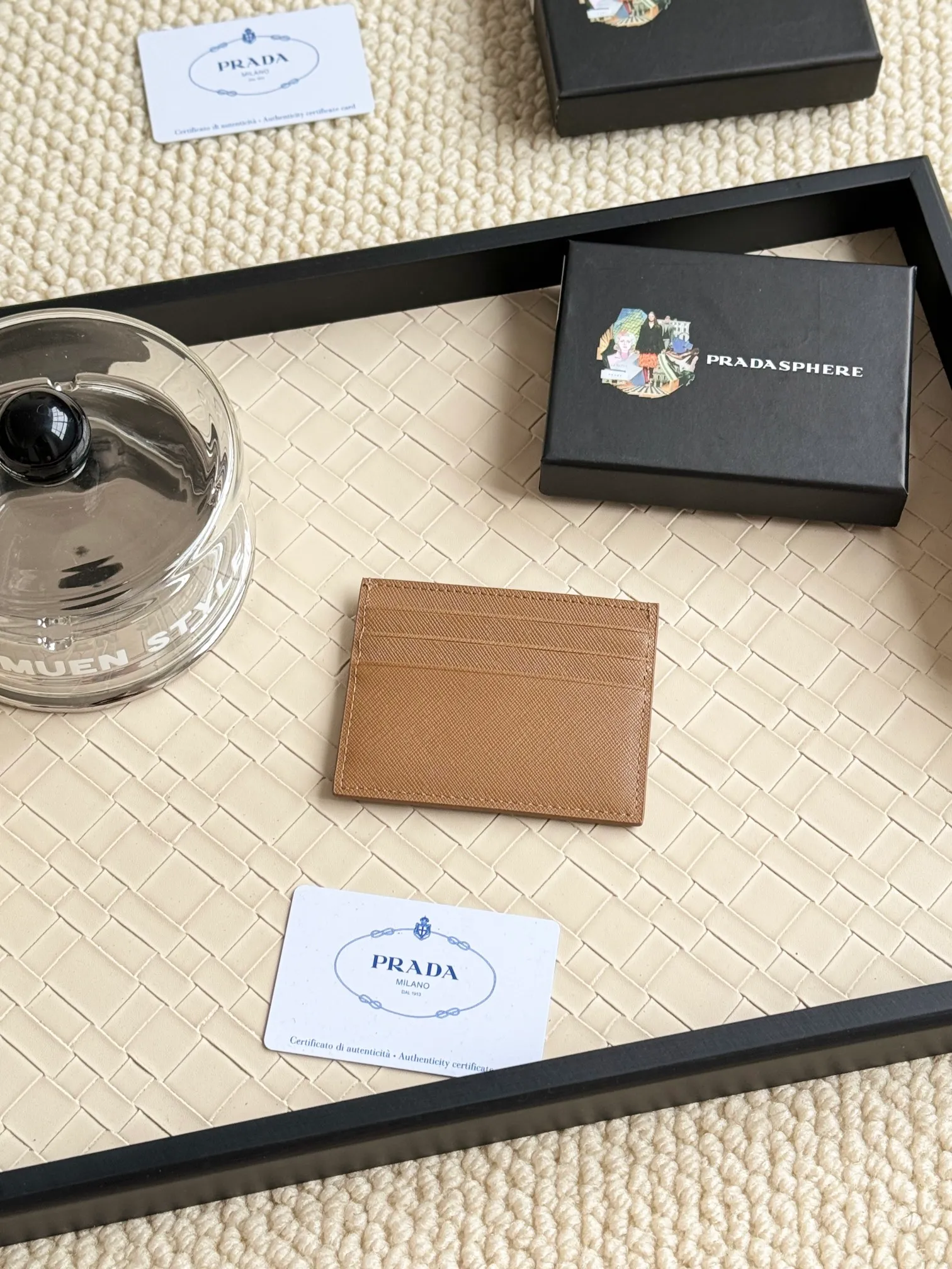 💰100 prada popular card holder, unisex small card holder, black, model 1MC025, oblique triangle, made of cross-grain cowhide, 6 card slots ➕ one middle compartment, can hold multiple cards and zeros 💰, size 11.2×8.5cm, real shot, what you see is what you get