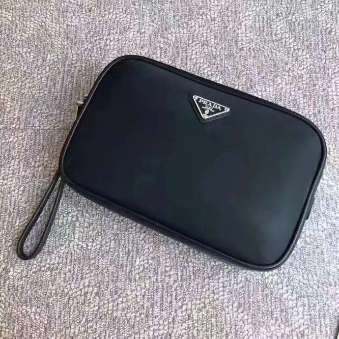 💰360¥ Popular handbag 👍👍2NE035 triangle, made of imported nylon material/cross pattern cowhide, 👍👍polished steel hardware, detachable handle strap, pull on the back Chain, many compartments, large capacity space, 208 OEM code, high-end atmosphere👍👍Men's favorite, length 24x height 16x bottom 7cm.👏🏻👏🏻👏🏻