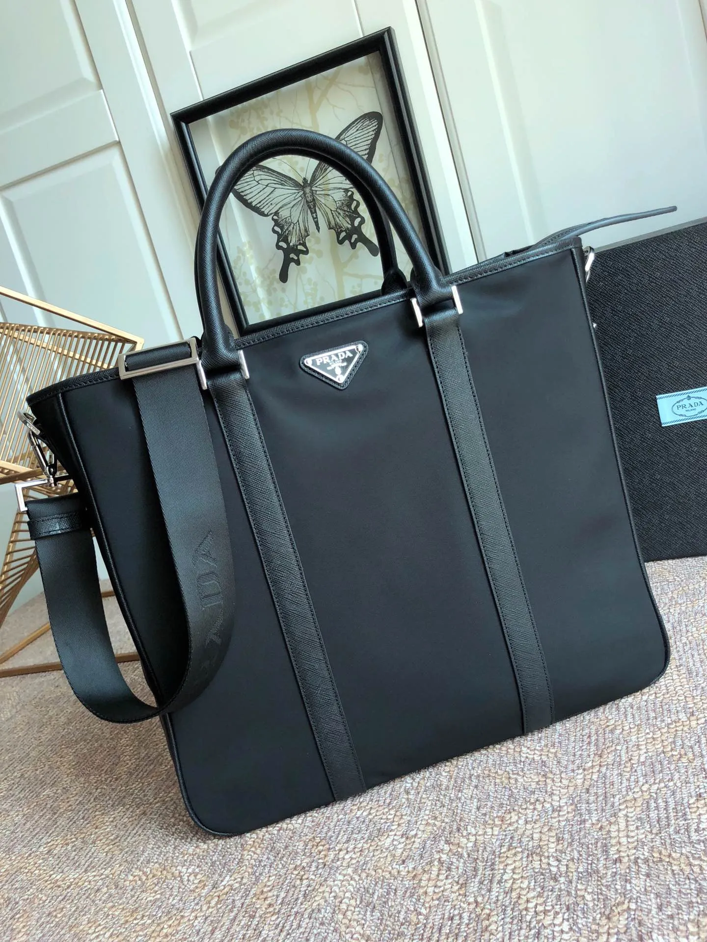 💰1260, new style🆕🆕, 2VG034 men's handbag, made of advanced nylon fabric/cross-grain cowhide🎉🎉, polished steel accessories, dark metal zipper, detachable and adjustable nylon shoulder strap, 165 OEM code, light and fashionable, a must-have for men, length 36x height 34x bottom 10cm.💪💪💪
