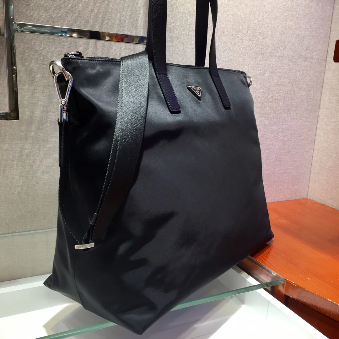 💰1260, P’s new shopping bag, 2VG024 triangle mark🎉🎉🎉, original item, made of imported parachute fabric + cross-grain cowhide top hardware, 165 OEM code, light and elegant, for men and women, length 42x height 36x bottom 19.5cm💪💪💪[red envelope][red envelope]