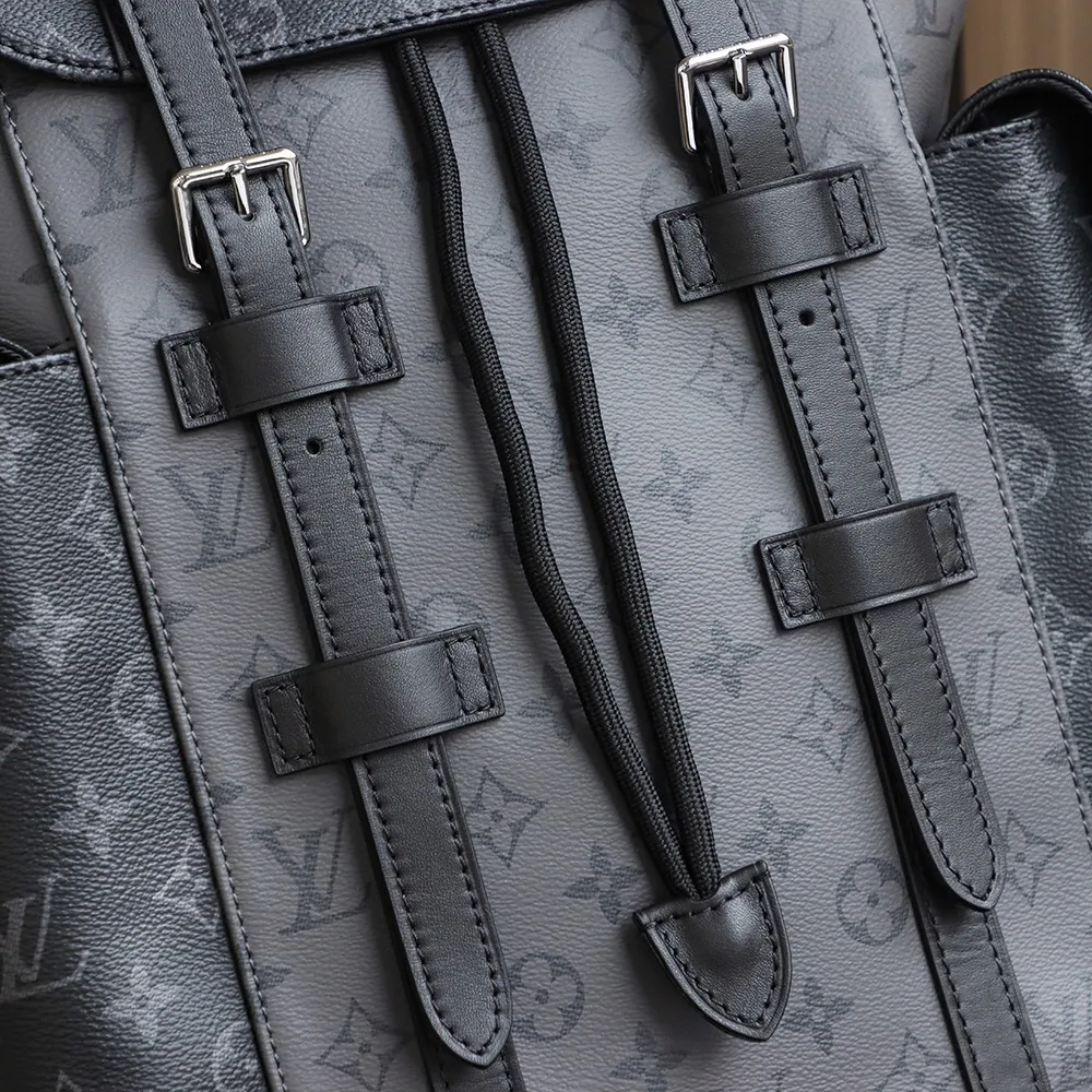 P¥960👉nfc163C01 dynamic chip version👈【Top inspection-free pure steel hardware】𝐂𝐇𝐑𝐈𝐒𝐓𝐎𝐏𝐇𝐄𝐑 Backpack n45419 French original leather🇫🇷Pure steel hardware Size: 38*44*12.5cm 🔍Perfect details 🔍The essence of solid construction!
