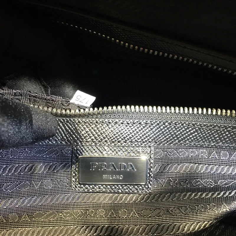 💰2500, P’s new travel bag, 372R [Rose] [Rose], top quality, color matching, made of imported cross-grain cowhide, with many grids, a must-have for traveling far away, length 45.5x height 25x bottom 17cm,