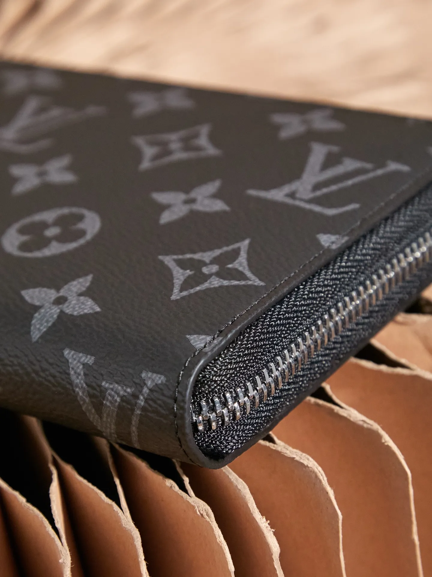 P¥300👉nfc dynamic chip version👈【Top inspection-free】M61694 black flower zipper wallet 60017 Work details: for reference