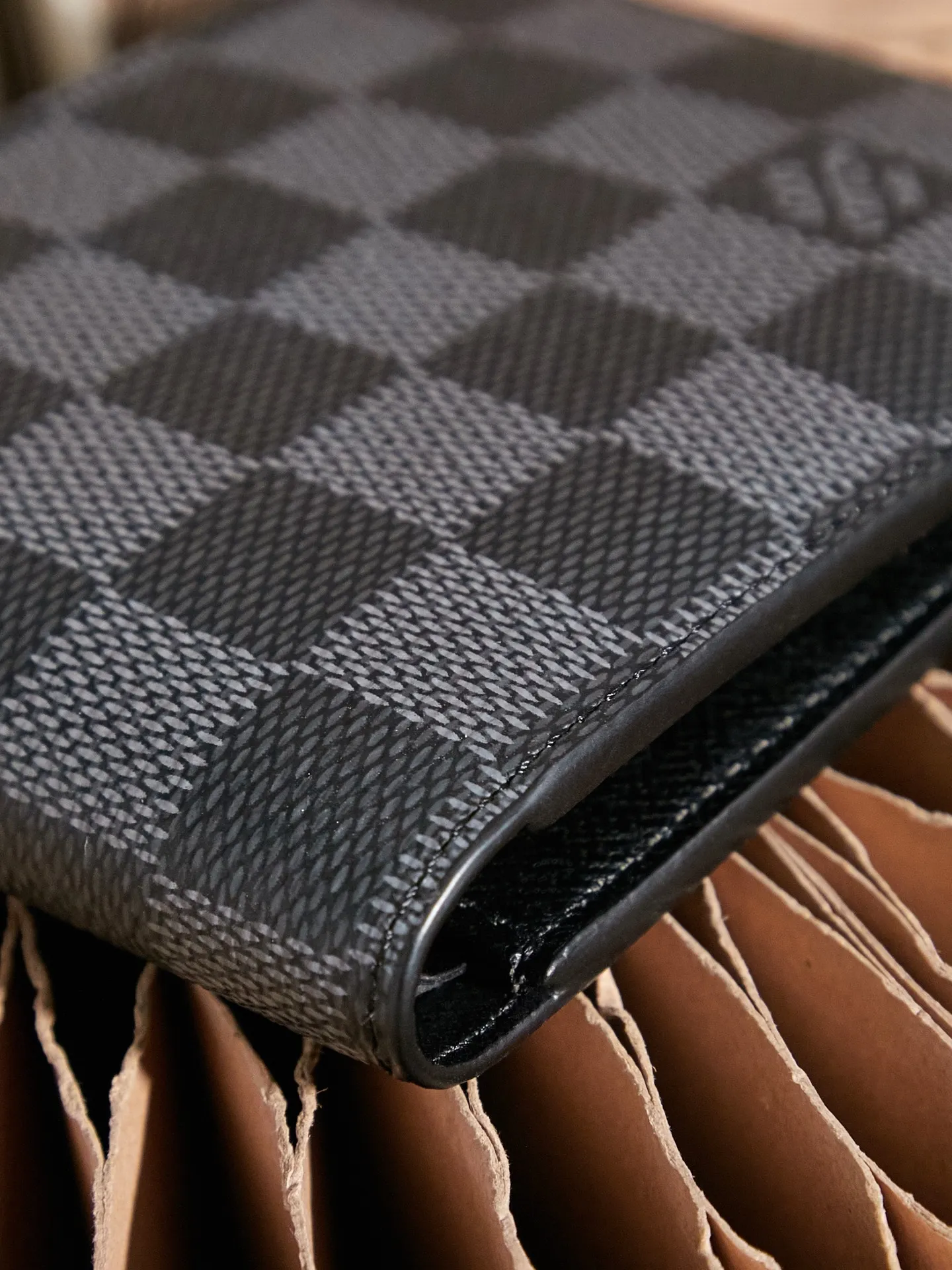 p¥200 👉nfc163C01 dynamic chip version👈 [Top-level inspection-free] N62663 black grid short wallet Work details: for reference