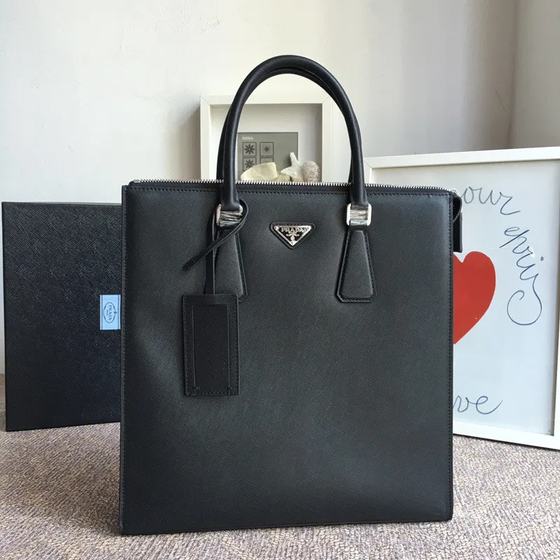 💰1840, the classic popular men's bag has been shipped👏👏1079 black portable style, synchronized with counters, top quality, made of imported cross-grain cowhide, 175 OEM code, hurry up if you want it, length 34X height 35.5cm