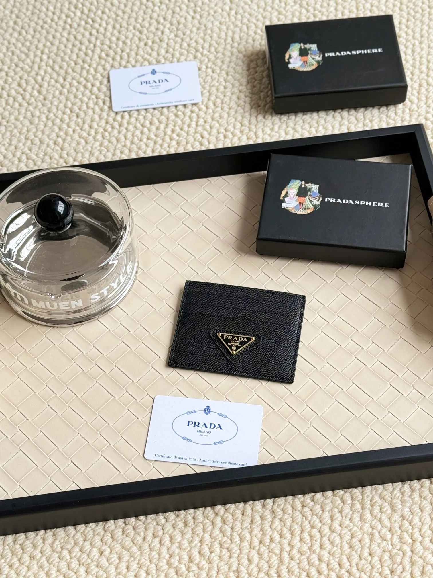💰110prada popular card holder, unisex small card holder, black, model 1MC025 Triangle Wheat series, nine colors, made of cross-grain cowhide, 6 card slots ➕ one middle sandwich, can hold multiple cards and zeros 💰, size 11.2×8.5cm, real shot, what you see is what you get
