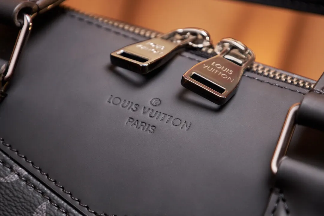 P¥800, 👉nfc dynamic chip version👈 [Top original order, all steel hardware] Model: M40566; Size: 39x28x11CM Work details: For reference