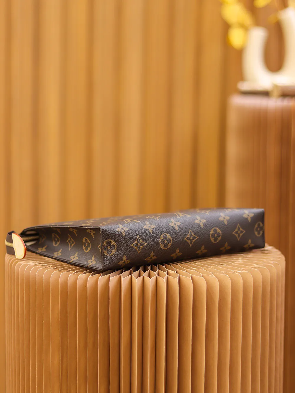 P¥320👉nfc dynamic chip version👈 [Top inspection-free original bronze hardware] M47542 presbyopia classic handbag original quality ~ LV is famous for its craftsmen’s exquisite skills. The rare design and special leather combine technological innovation and classic style, highlighting the existence of the Louis Vuitton world. The interior of the wallet is uniquely designed with various pockets and credit card slots. Size: 26X20X5
