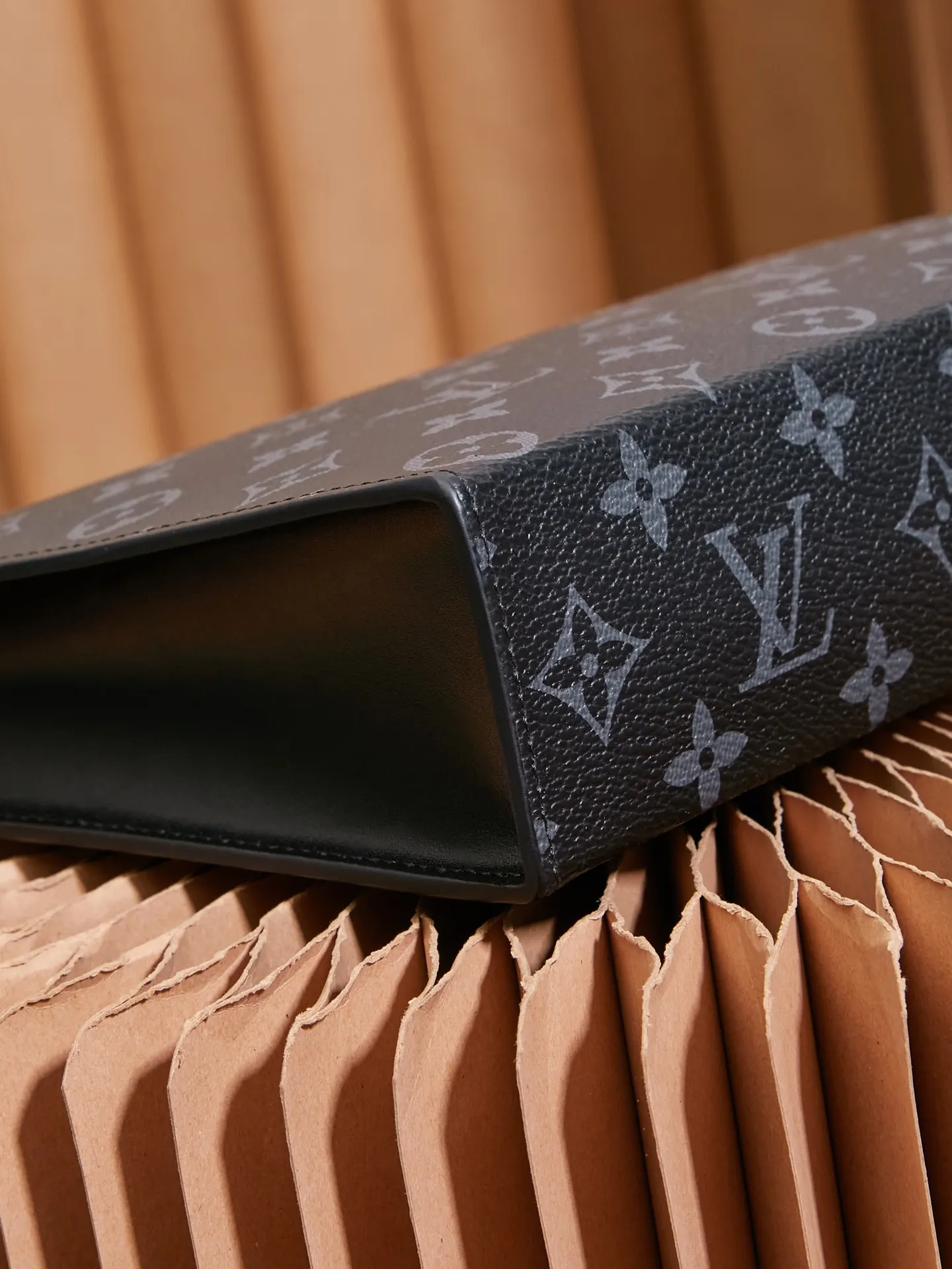 P¥320👉nfc163C01 dynamic chip version👈 [Top inspection-free all-steel hardware] Order model M61690 black flower 61692 Europe DaMeier Ebene classic black plaid handbag size 26.5-20-6CM 👁️‍🗨️Essential details, every detail is impeccable👁️‍🗨️