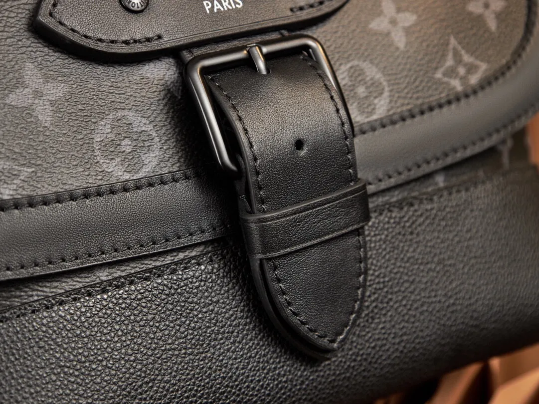 P¥760👉nfc dynamic chip version👈This Samir handbag cross-body bag M45911 French original leather🇫🇷Pure steel hardware Size: 30*23*11cm [Essential details, every detail is impeccable]