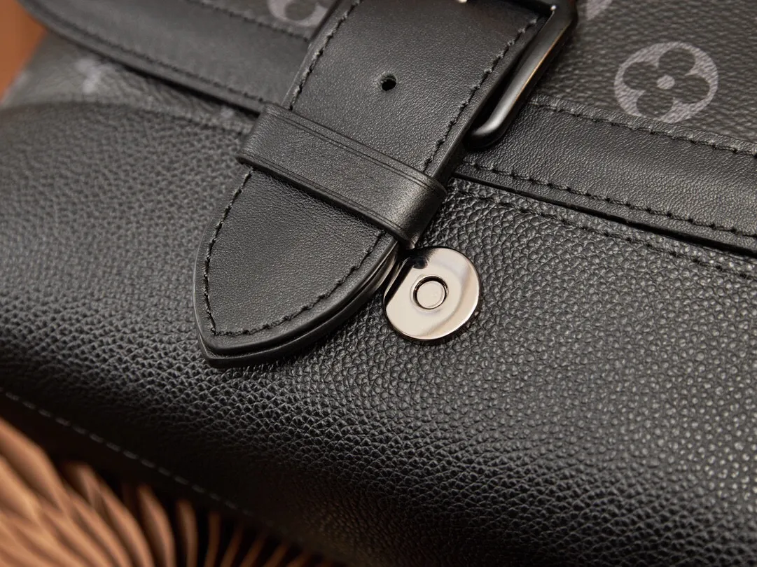 P¥760👉nfc dynamic chip version👈This Samir handbag cross-body bag M45911 French original leather🇫🇷Pure steel hardware Size: 30*23*11cm [Essential details, every detail is impeccable]