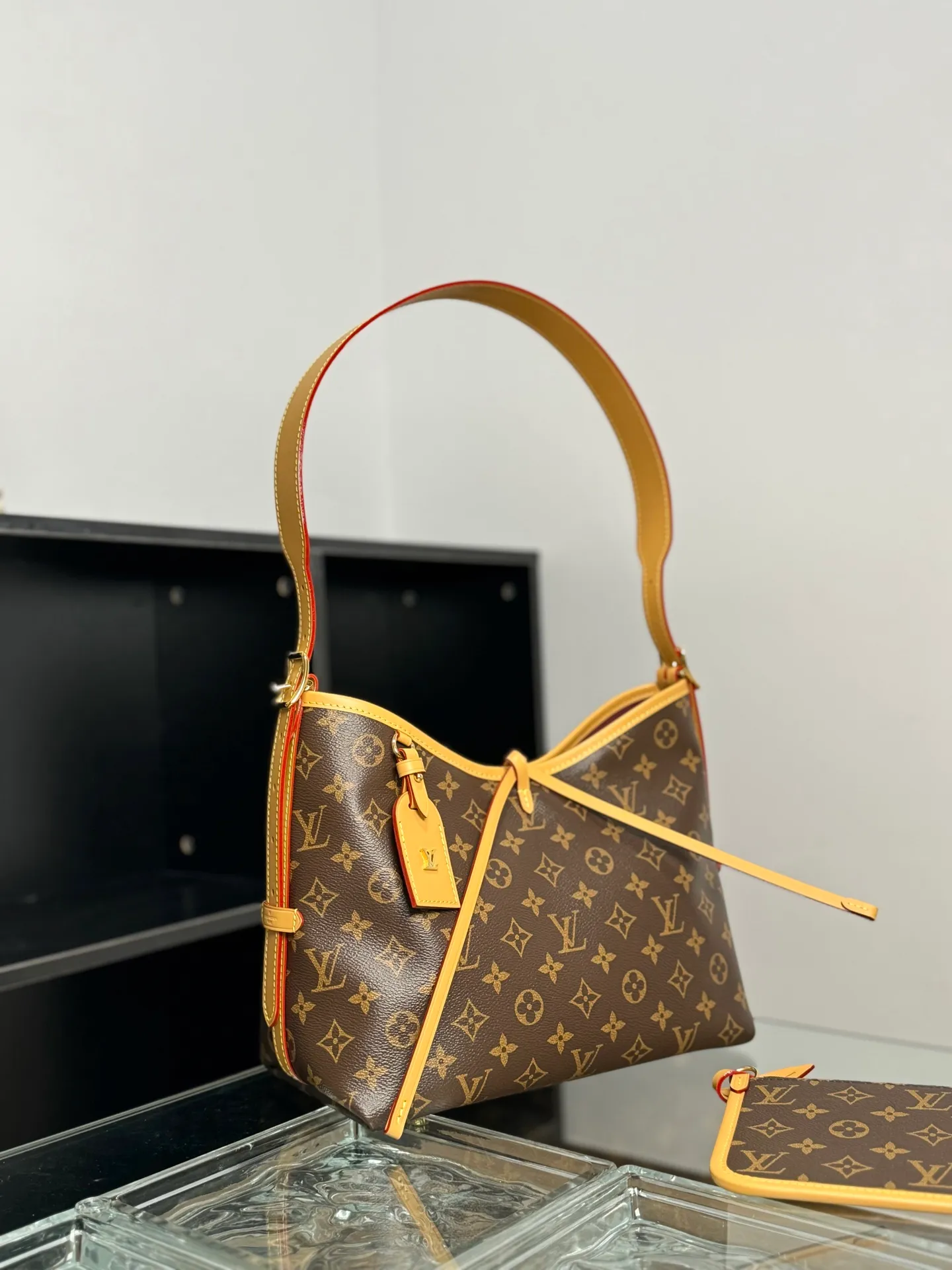 P¥1200 [Special grade MB, 163C01 chip version original leather] CARRYALL small handbag Model: M46203 Material: A-grade all-steel hardware, imported original fabric Size: 29x24x12cm