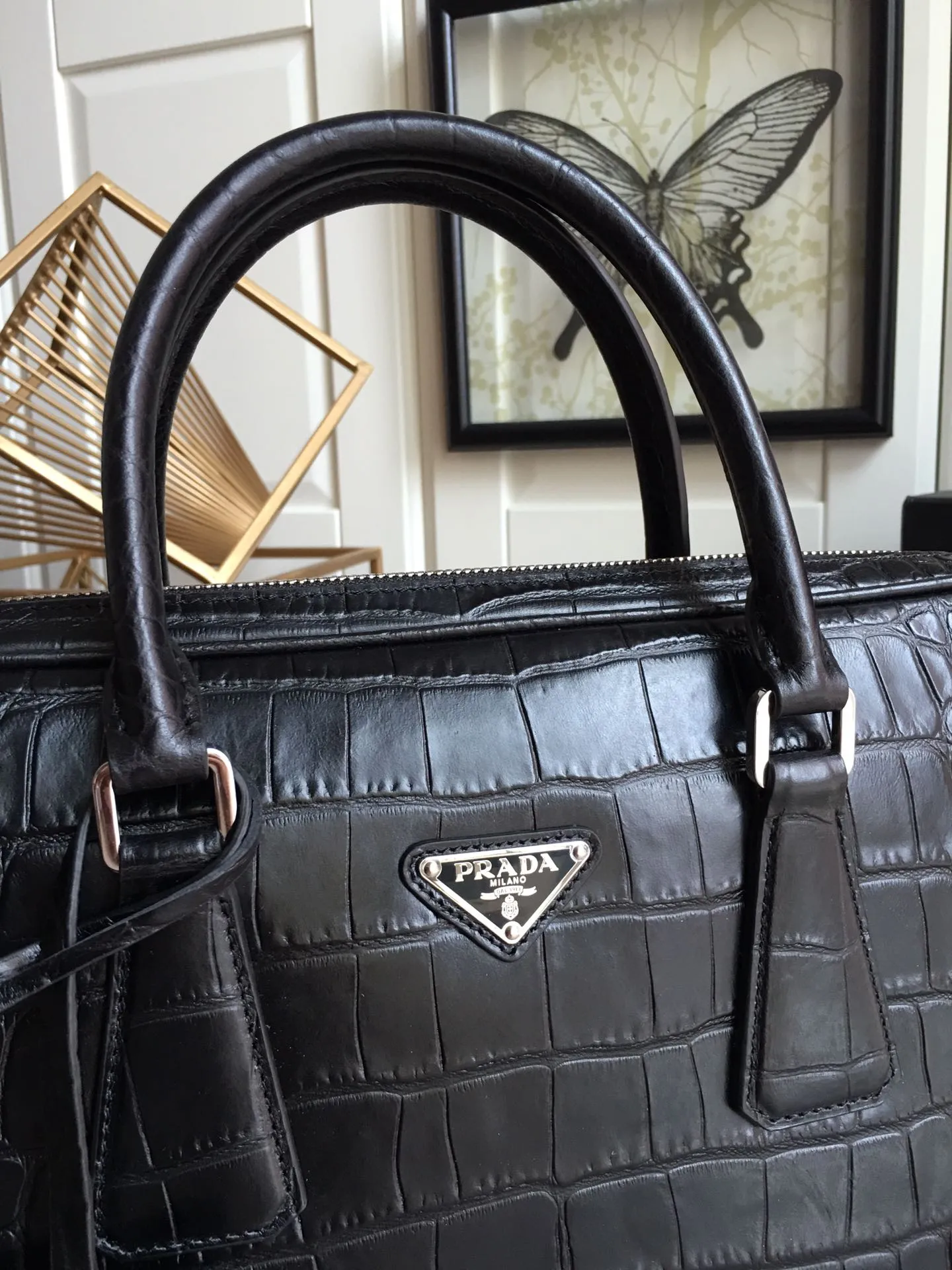 💰2360, exclusive first release🎉🎉🎉, original item 🎉2VE368 crocodile pattern black has arrived💪💪💪, imported original leather/hardware, with imported sheepskin inside, different classic style/encrypted code🔒, 175 OEM code, length 36x height 28x bottom length 3.5cm