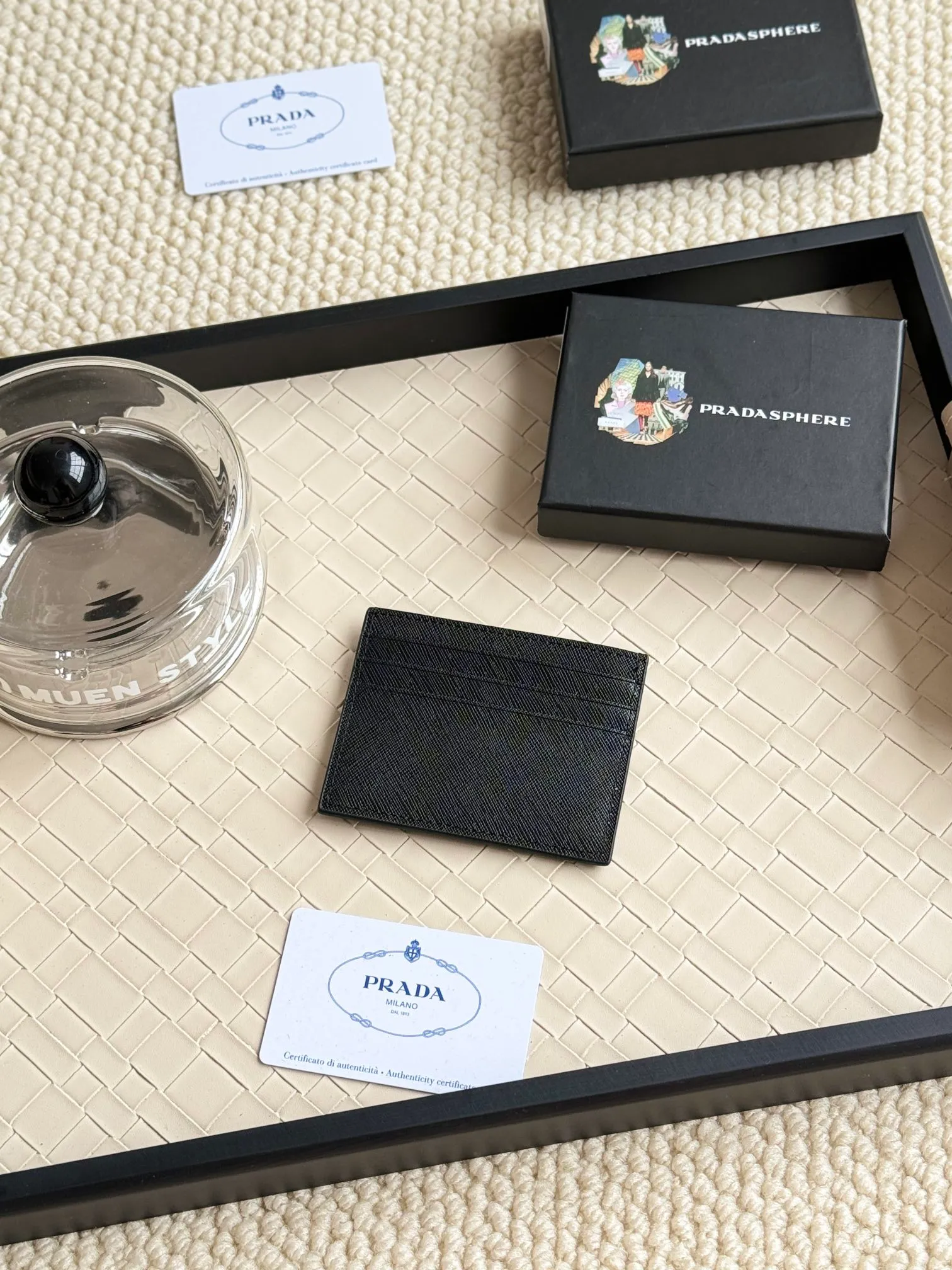 💰100prada popular card holder, unisex small card holder, black, model 1MC025, oblique triangle, made of cross-grain cowhide, 6 card slots ➕ one middle compartment, can hold multiple cards and zeros 💰, size 11.2×8.5cm, real shot, what you see is what you get