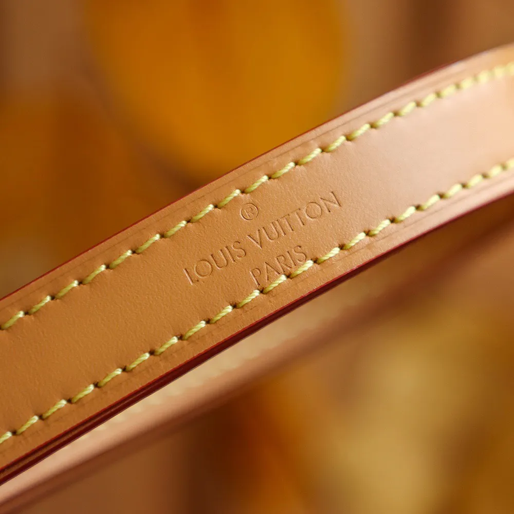 P¥1160👉nfc163C01 dynamic chip👈 [100% MB special grade, all-steel hardware, imported fabrics] 𝐁𝐎𝐔𝐋𝐎𝐆𝐍𝐄King of hot hits #m45832# Details shown