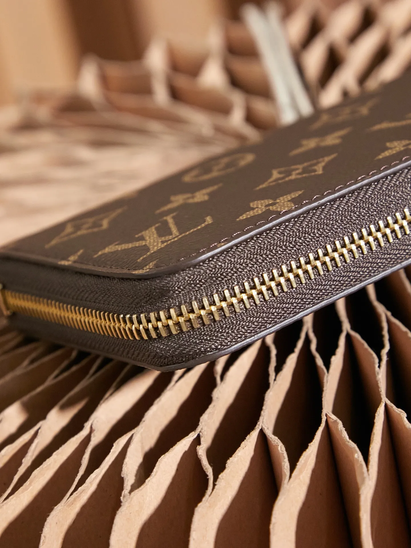 P¥300👉nfc163C01 dynamic chip version👈 [Top-level inspection-free] M42616 presbyopic zipper wallet 60017 Work details: For reference