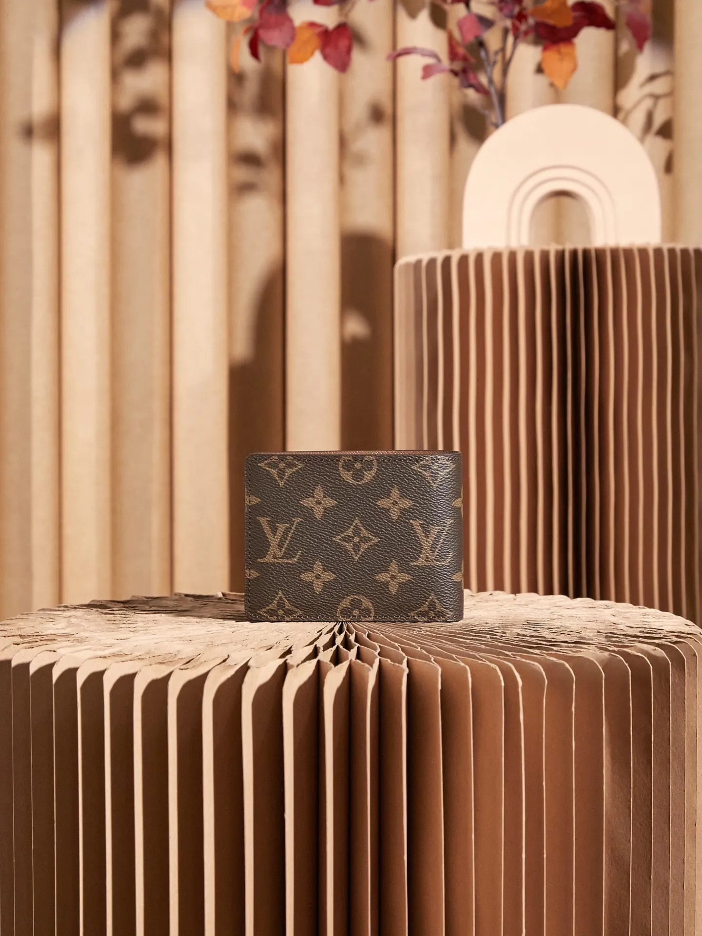 p¥200👉nfc dynamic chip version👈[Top inspection-free] Overseas special supply M60895 presbyopic short wallet Cowhide leather lining 3 credit card slots 2 compartments to store banknotes and receipts 2 side slots to accommodate receipts 2 business card slots Size 11.5 x 9 x 1.5 cm (length x height x width) with gift box