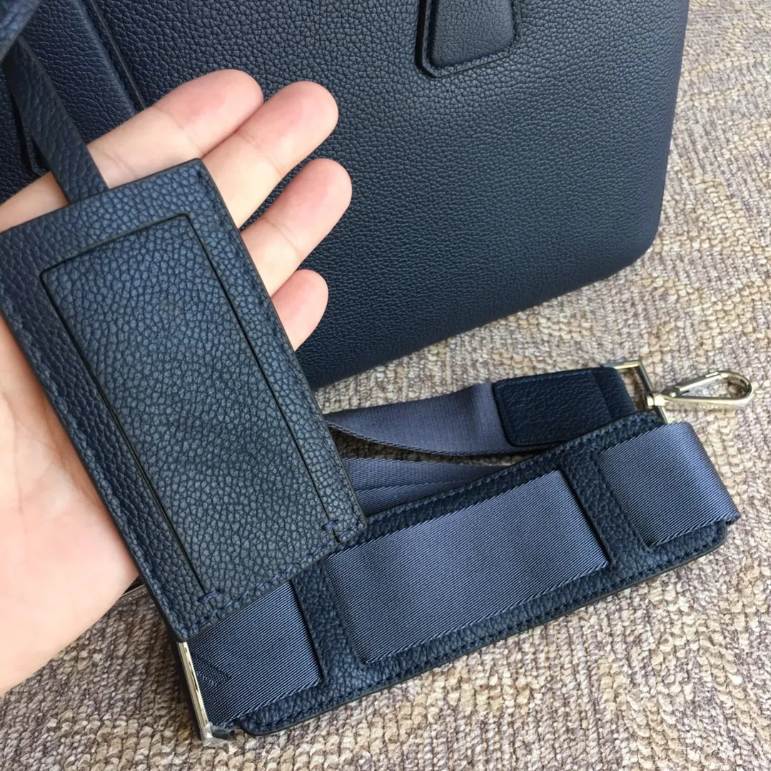 💰2160, Pjiajia’s latest men’s bag 0366👻👻👻, synchronized with counters, top-quality goods, using top-grade imported deerskin pattern, full leather inside and outside, 175 OEM code, length 36.5X height 28cm