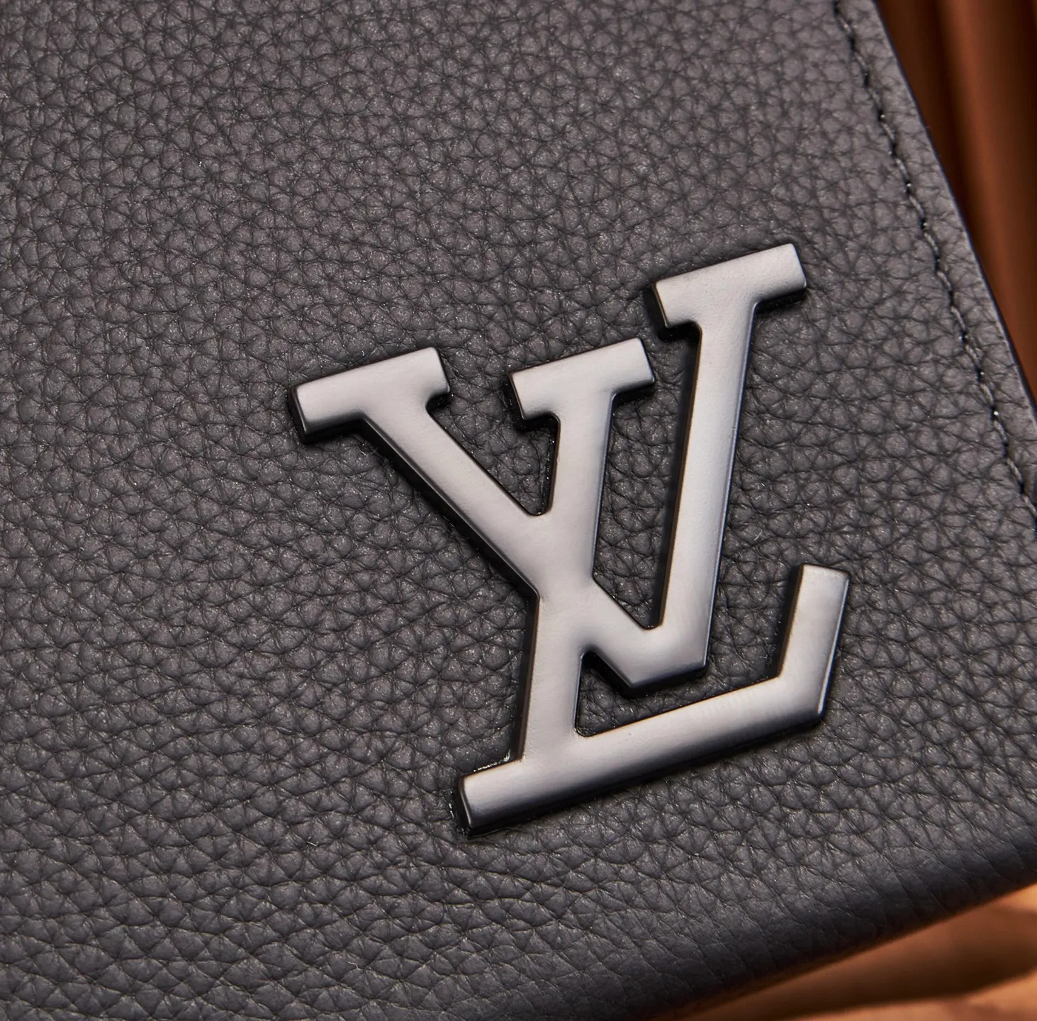 P¥800👉nfc163C01 dynamic chip version👈【Top-level inspection-free】M59329 handbag cross-body bag dual-use MESSENGER VOYAGE handbag Exquisite detailed pictures real shots to share