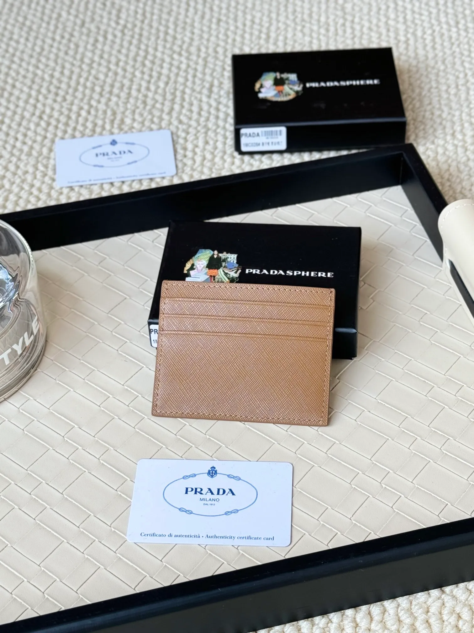 💰110prada popular card holder, unisex small card holder, black, model 1MC025, loose lettering Triangle Wheat series, nine colors, made of cross-grain cowhide, 6 card slots ➕ One middle sandwich, can place multiple cards and zeros 💰, size 11.2×8.5cm, real shot, what you see is what you get