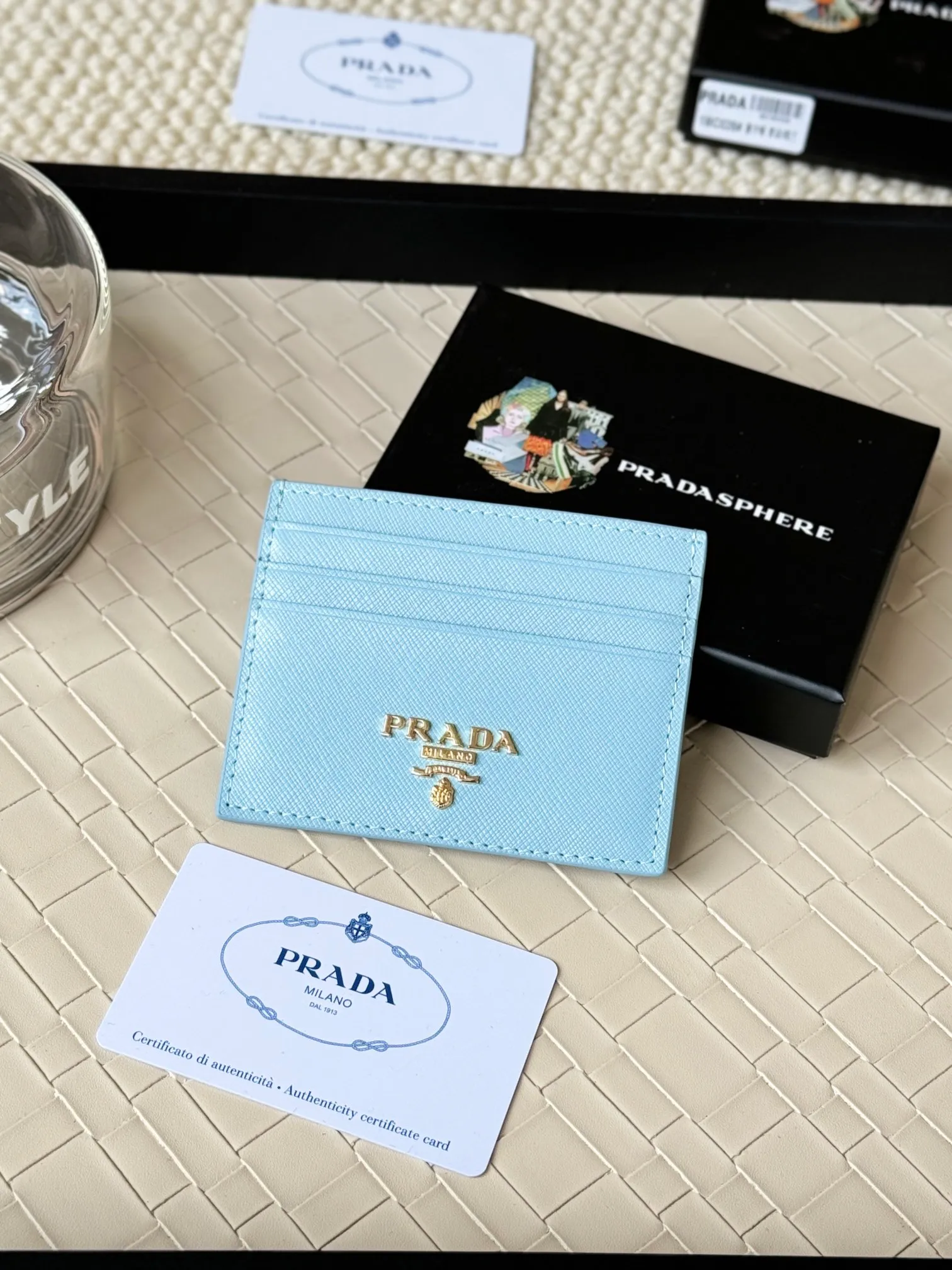 💰100prada popular card holder, small card holder for men and women, black, model 1MC025, loose lettering Triangle Wheat series, nine colors, made of cross-grain cowhide, 6 card slots ➕ One middle sandwich, can place multiple cards and zeros 💰, size 11.2×8.5cm, taken in kind, what you see is what you get