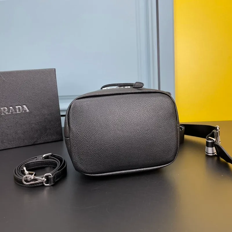 All categories Official website "Brand Women's Bags" Women's Bags 💙 PRADA 2022 official new Prada cowhide backpack wholesale 58001700 High quality Size: 20-25-14CM