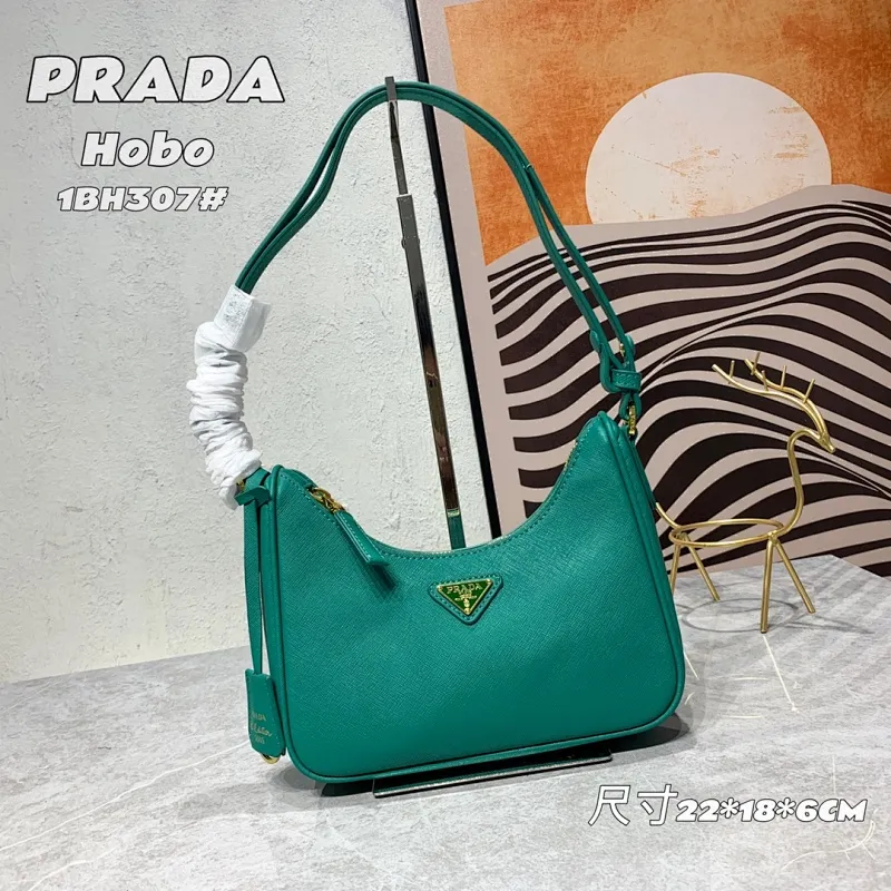 All Categories Official Website "Brand Women's Bags" Women's Bags 💙 PRADA Prada 2022 counter latest hobo women's full leather armpit bag 1BH307 is made of cross-grain cowhide imported from Italy, triangle brand metal hardware, equipped with a small tag keychain, 80 cm adjustable shoulder strap, single shoulder + crossbody + handheld multi-functional carrying method, cloth lining, 175 OEM code. size: