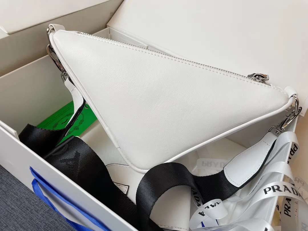 All Categories Official Website "Brand Women's Bags" Women's Bags 💙 PRADA 2024 Latest Prada Crossbody Bag