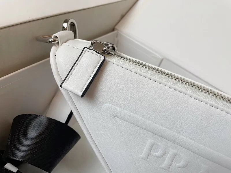 All Categories Official Website "Brand Women's Bags" Women's Bags 💙 PRADA 2024 Latest Prada Crossbody Bag